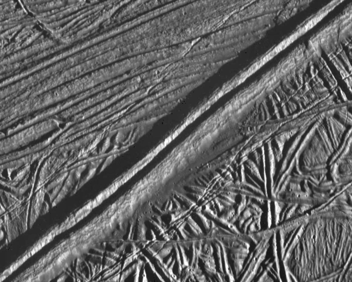 A double ridge cutting across the surface of Europa