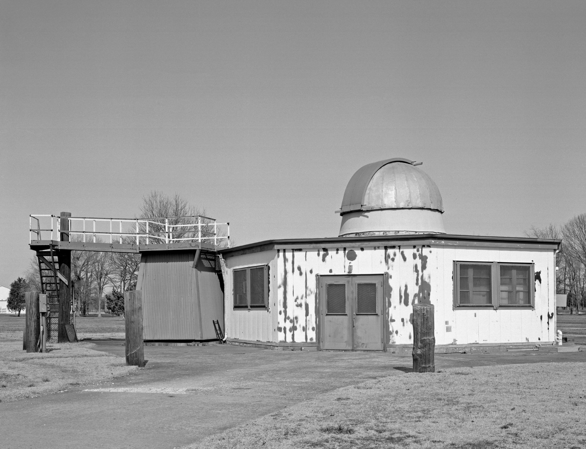 Building 1231A functioning in its new capacity as the observatory in 1984.