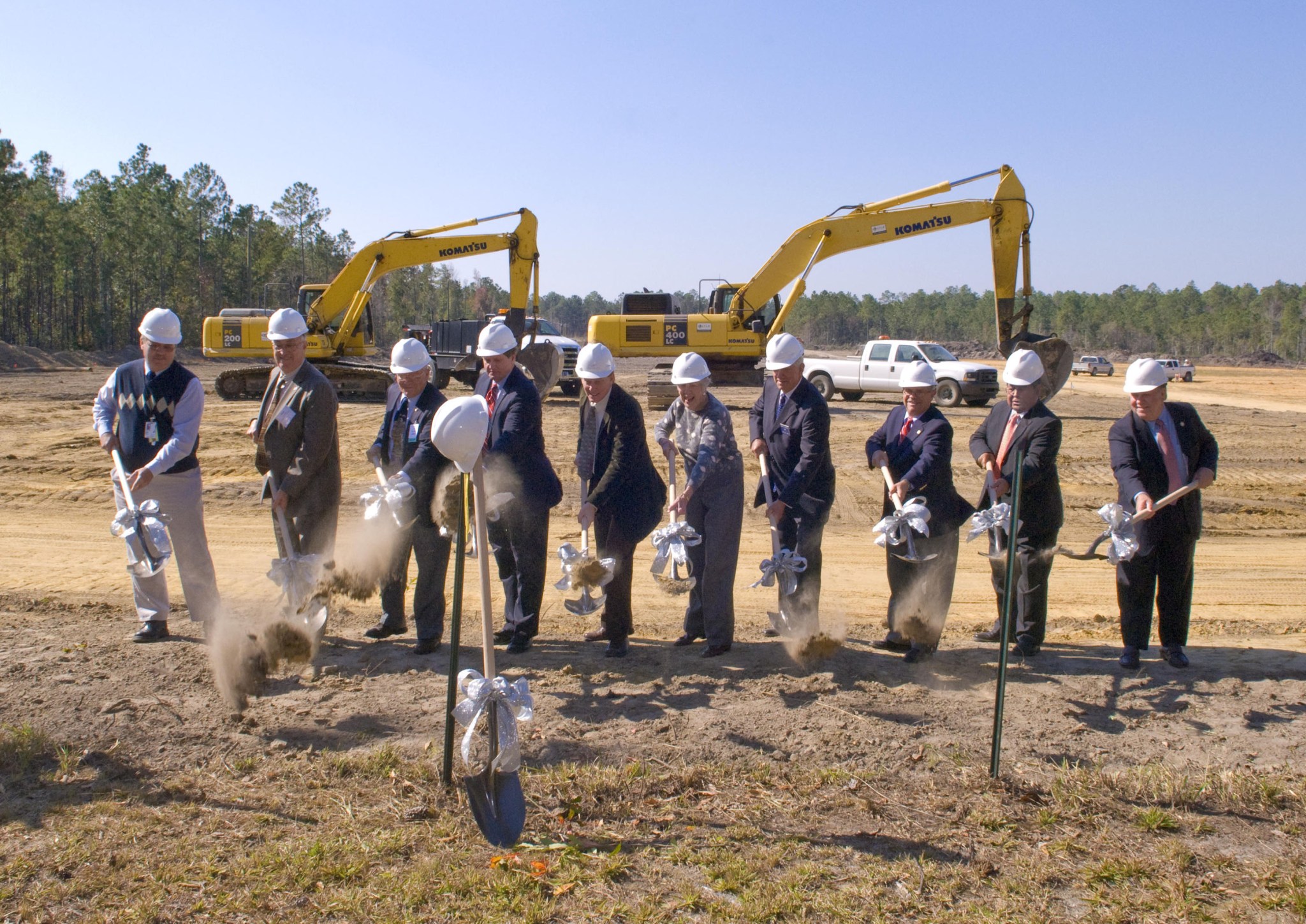 Groundbreaking guests included, among others, INFINITY board member and Apollo 13 astronaut Fred Haise (third from left) and then-Stennis Director Gene Goldman (fourth from left).