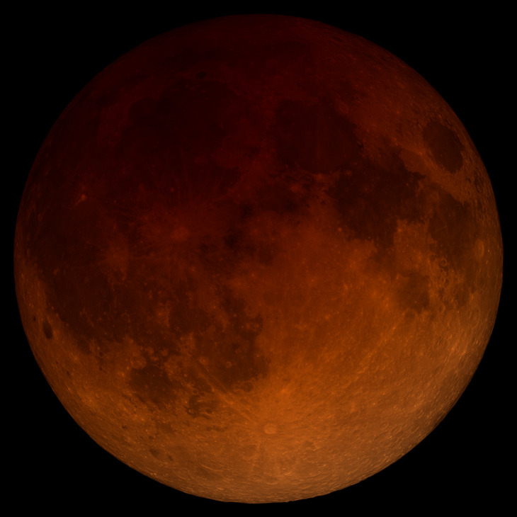 A telescopic visualization of the total lunar eclipse