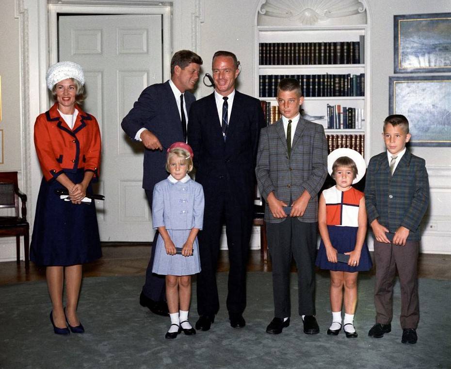 visit_of_scott_carpenter_and_his_family_to_the_white_house_jun_5_1962