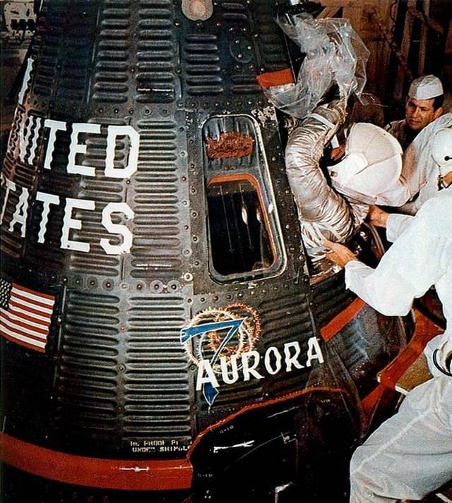 carpenter_boarding_spacecraft_may_24_1962