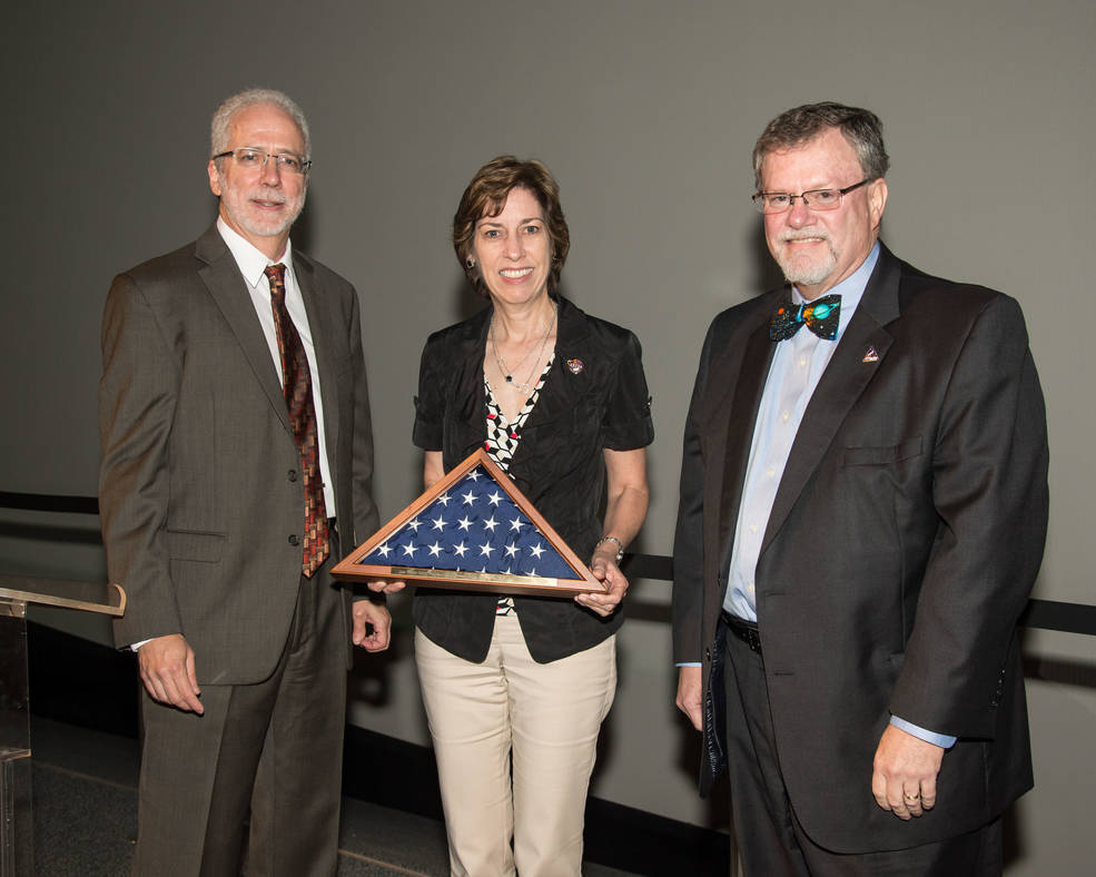 ochoa_orion_eft-1_award_ceremony_w_geyer_and_mike_hawes_may_20_2015