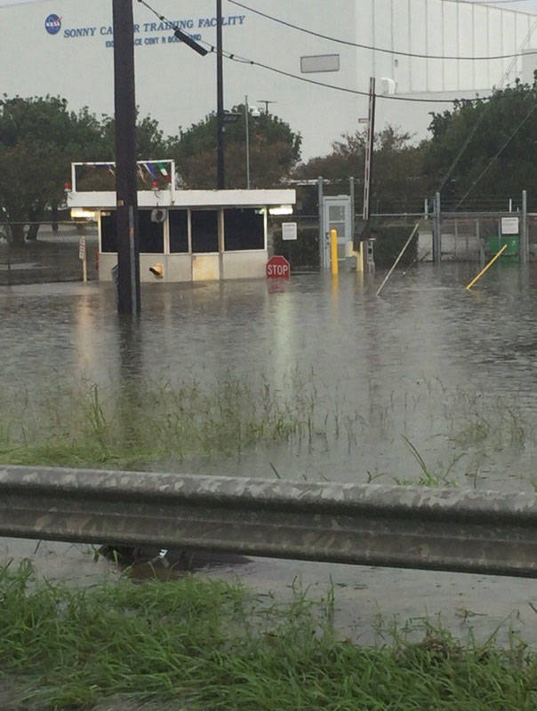 ochoa_hurricane_harvey_guard_shack_at_sctf_aug_28_2017