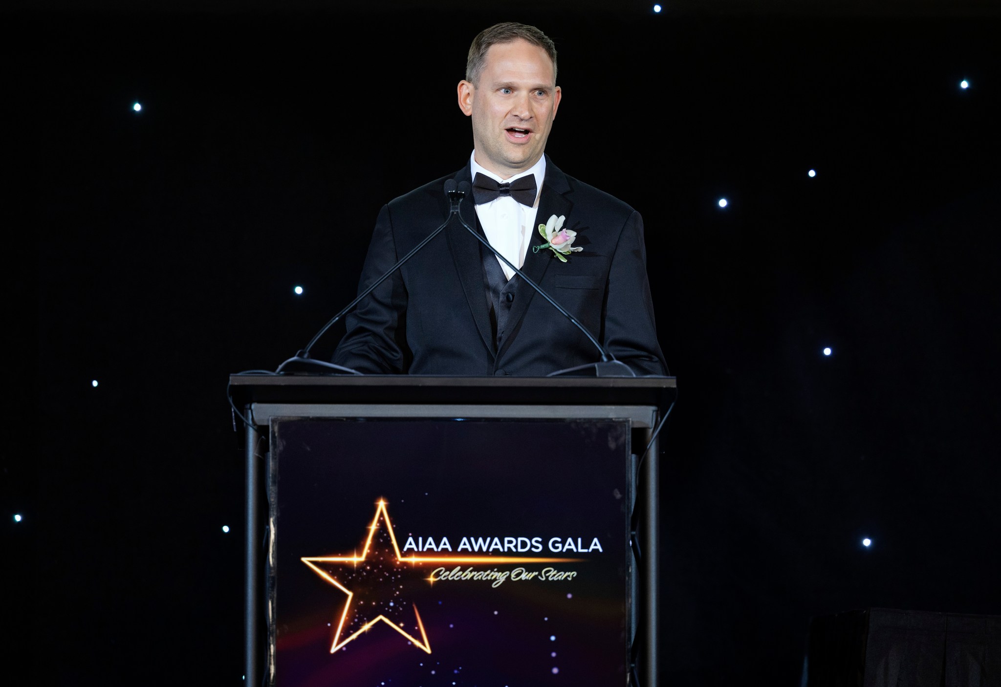 Paul Gradl delivers his acceptance speech as the recipient of the Engineer of the Year Award at the AIAA Awards Gala.