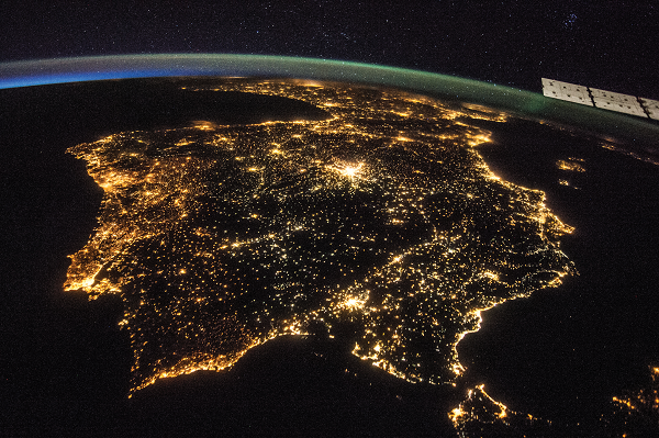 image of the Iberian peninsula at night
