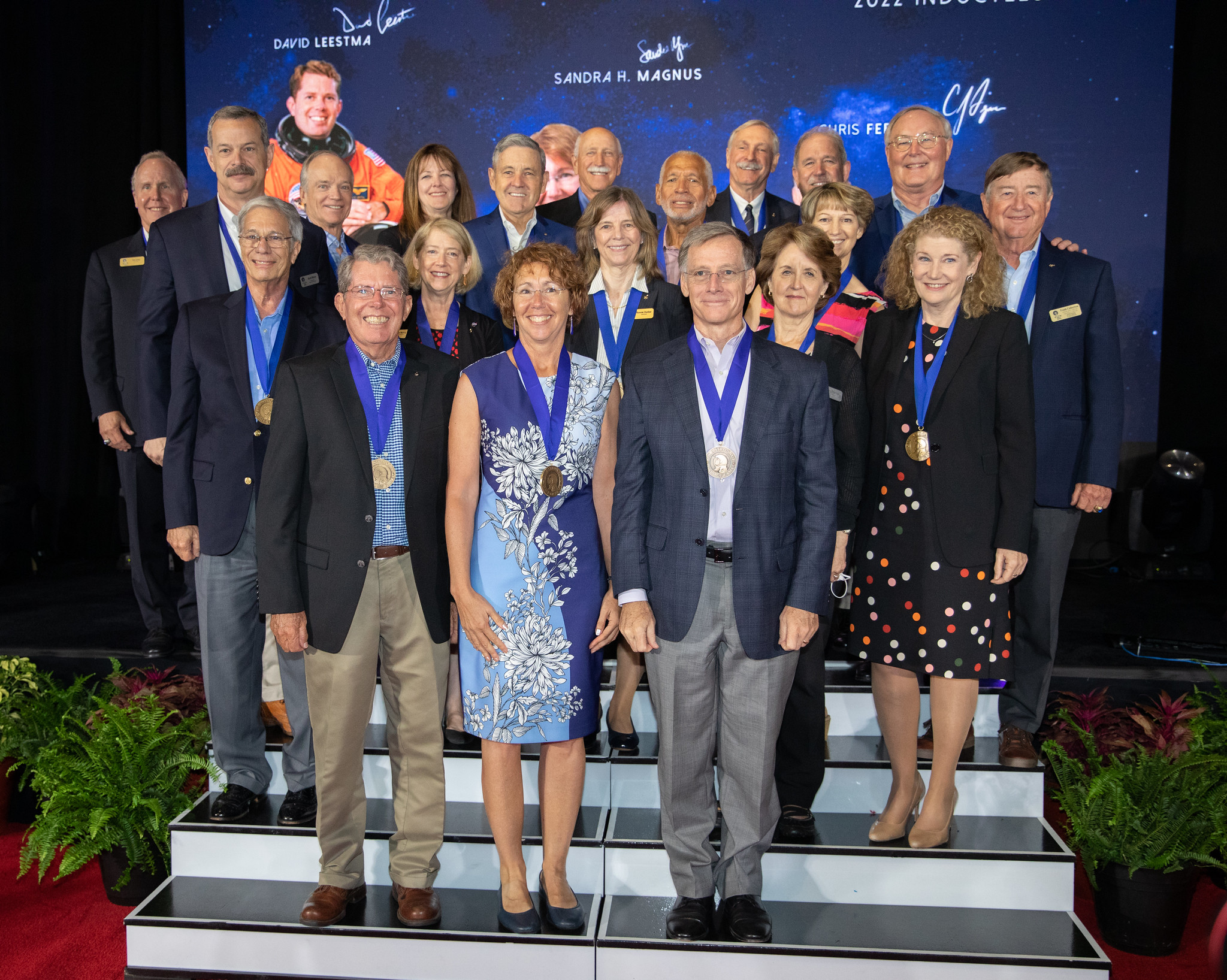 Three former NASA astronauts, David Leestma, Sandra Magnus, and Chris Ferguson, were inducted into the U.S. Astronaut Hall of Fame (AHOF) Class of 2022 during a ceremony on June 11, 2022, at NASA’s Kennedy Space Center Visitor Complex in Florida. 