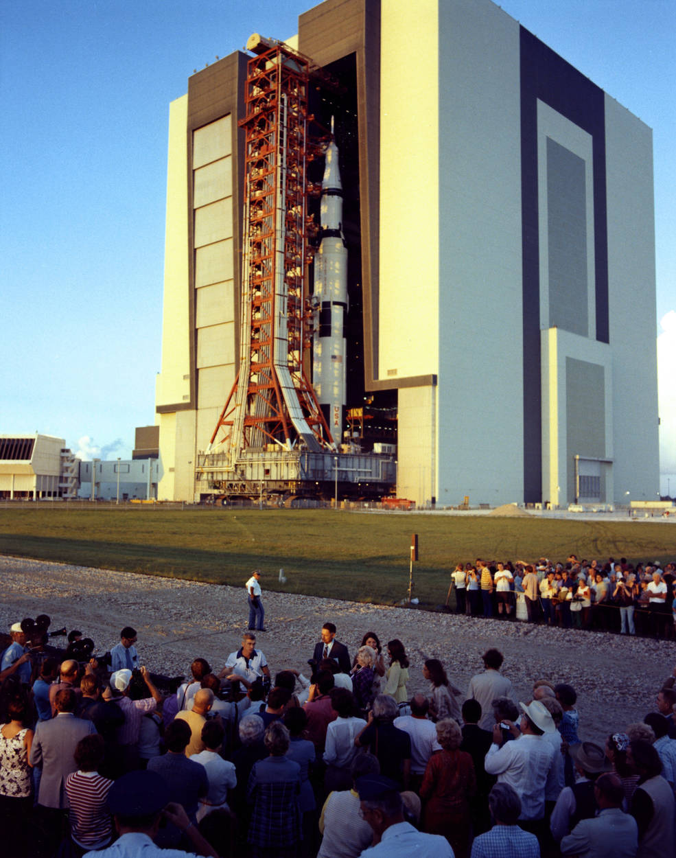 apollo_17_l-6_months