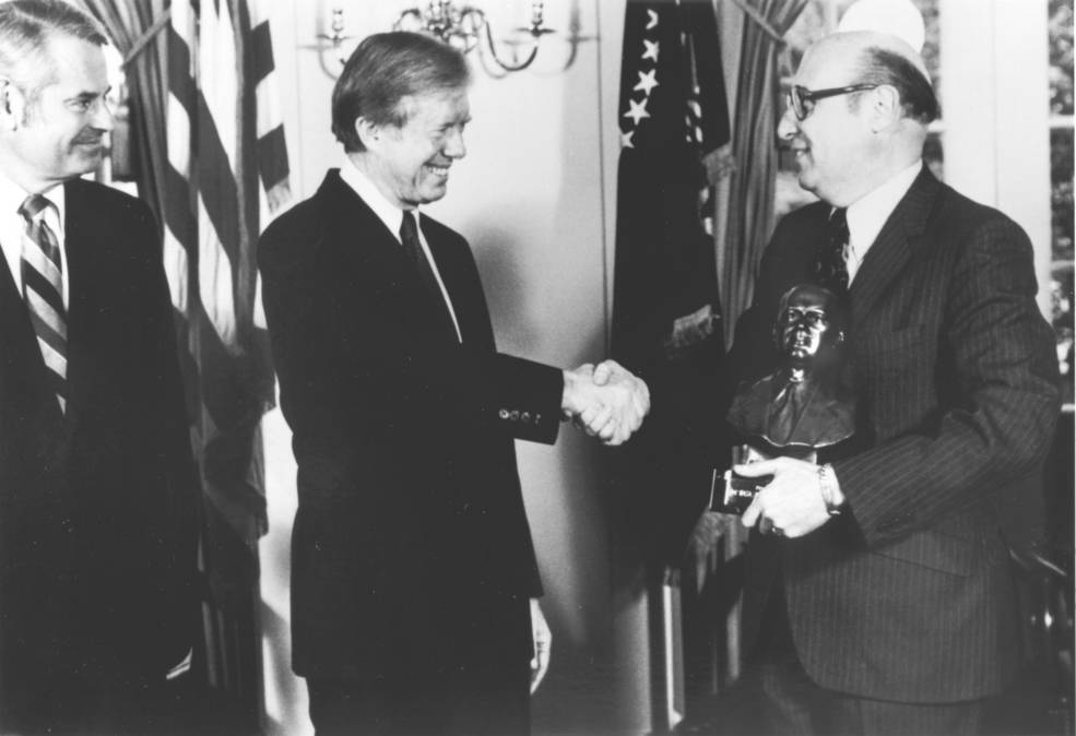 frosch_awarded_goddard_memorial_trophy_mar_24_1980