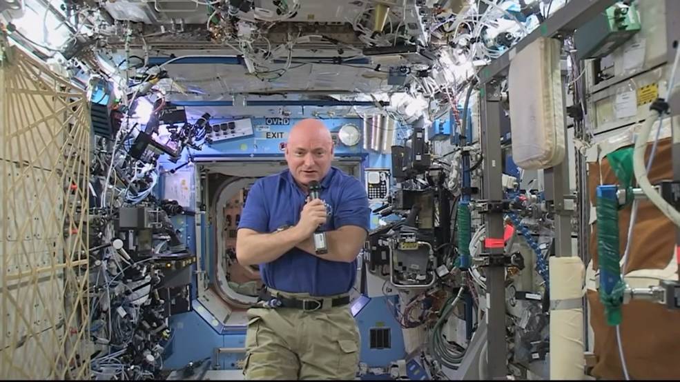 exp_44_s_kelly_message_still_from_video_2015