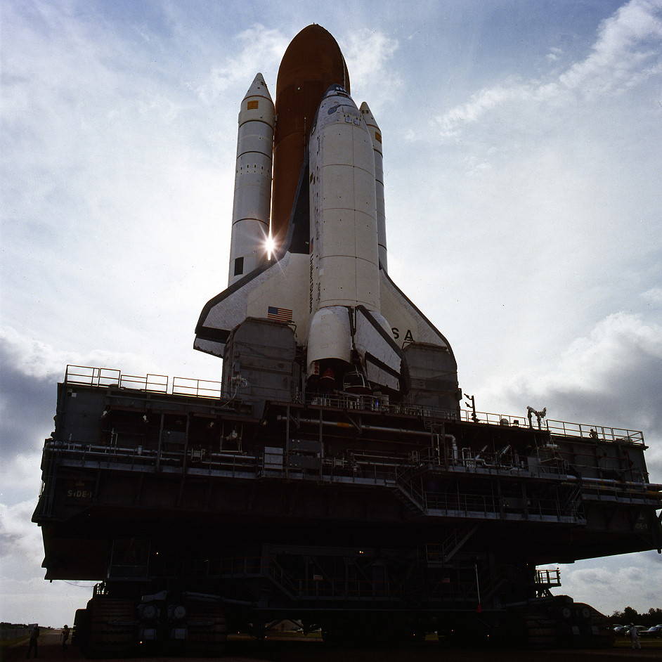 rollout_w_sun_may_26_1982