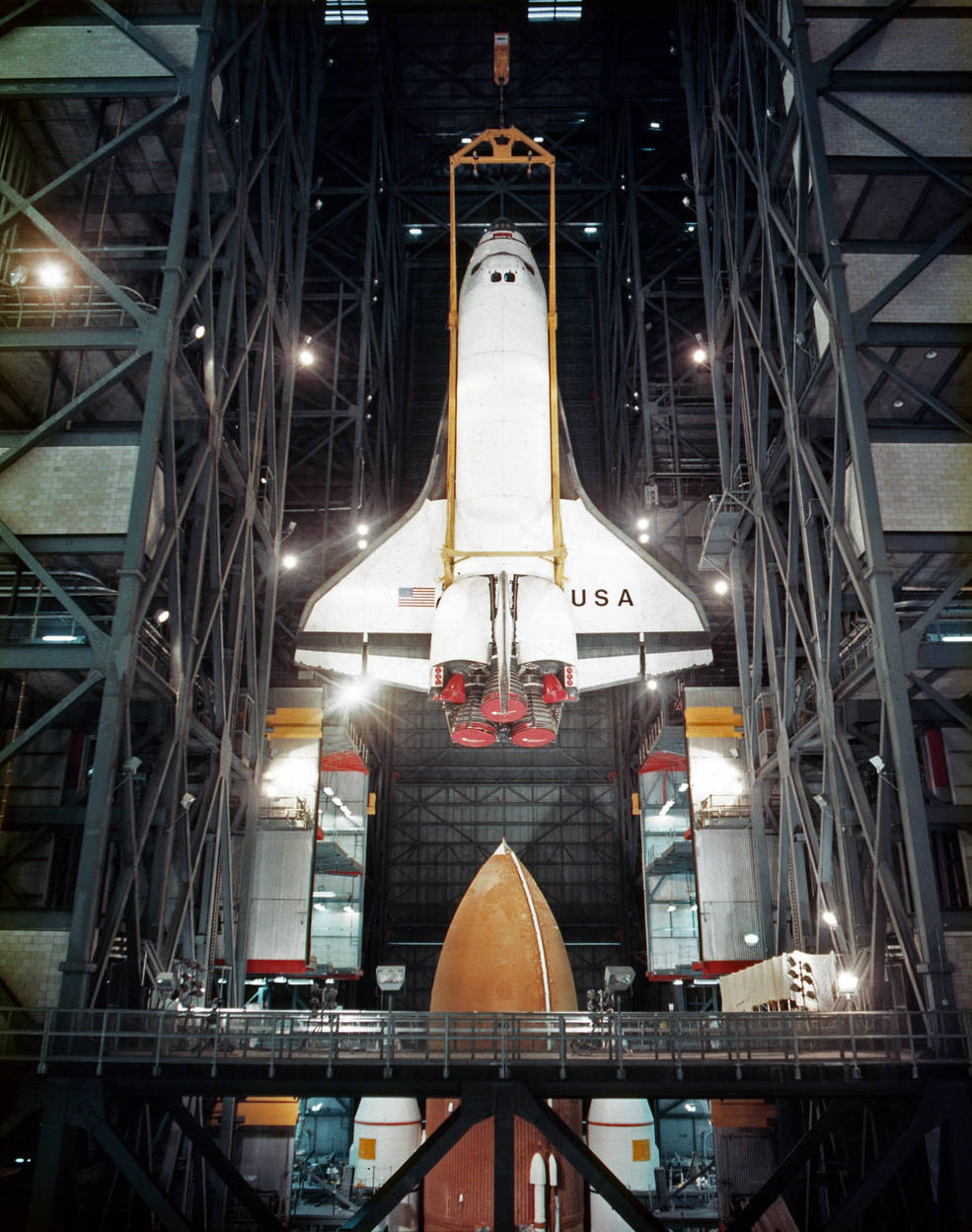 columbia_mating_w_et_srbs_may_20_1982