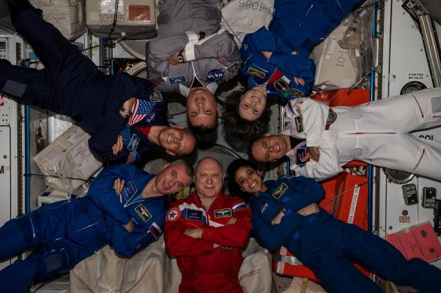 image of the expedition crewmembers posing for the photo