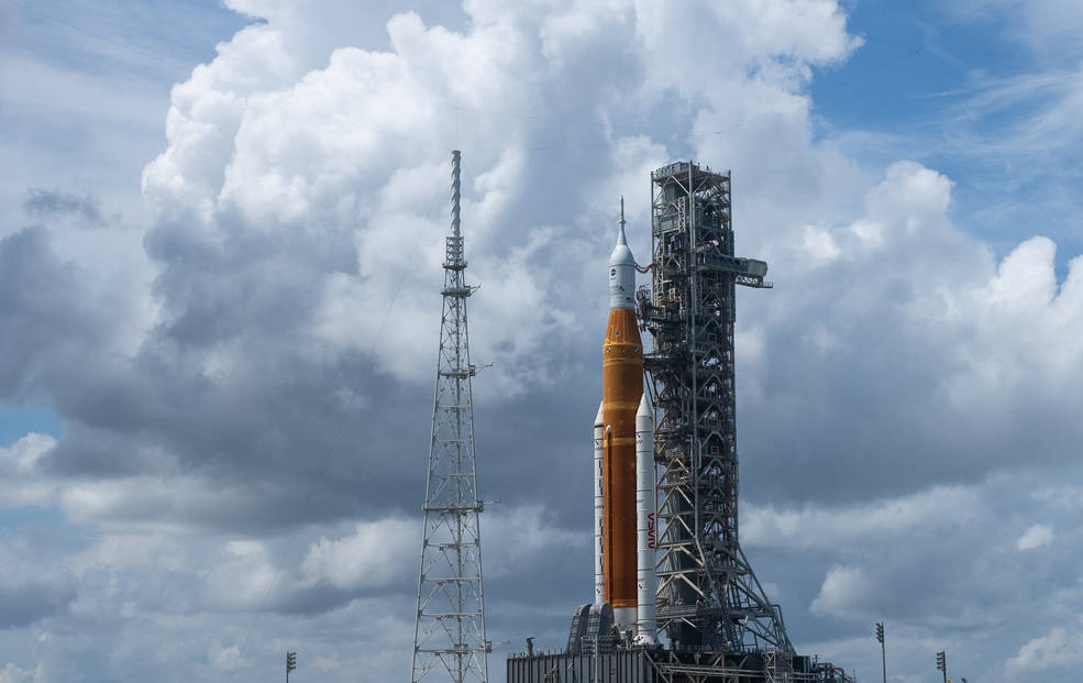 NASA’s Space Launch System (SLS) rocket with the Orion spacecraft aboard is seen atop the mobile launcher at Launch Pad 39B, Tuesday, Aug. 30, 2022, at NASA’s Kennedy Space Center in Florida.