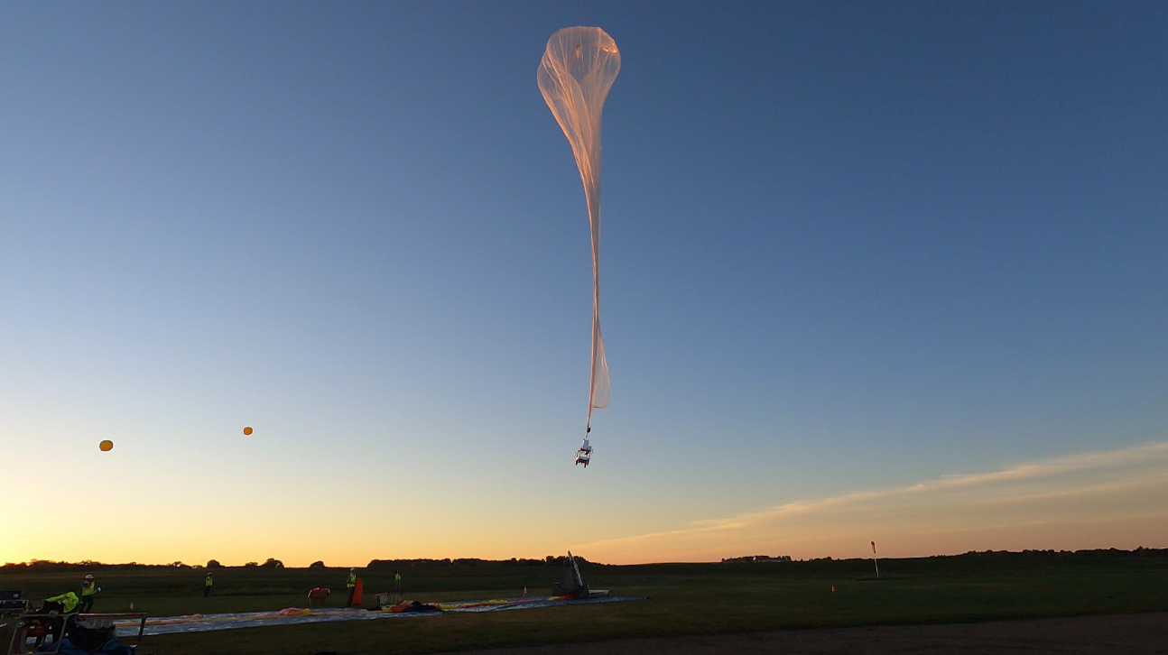 Orion Labs’ Quantum Earth Observatory launches on an Aerostar high-altitude balloon from the company’s facility in Sioux Falls, South Dakota on July 28, 2022. The observatory hardware is housed in the gondola seen carried below the balloon.