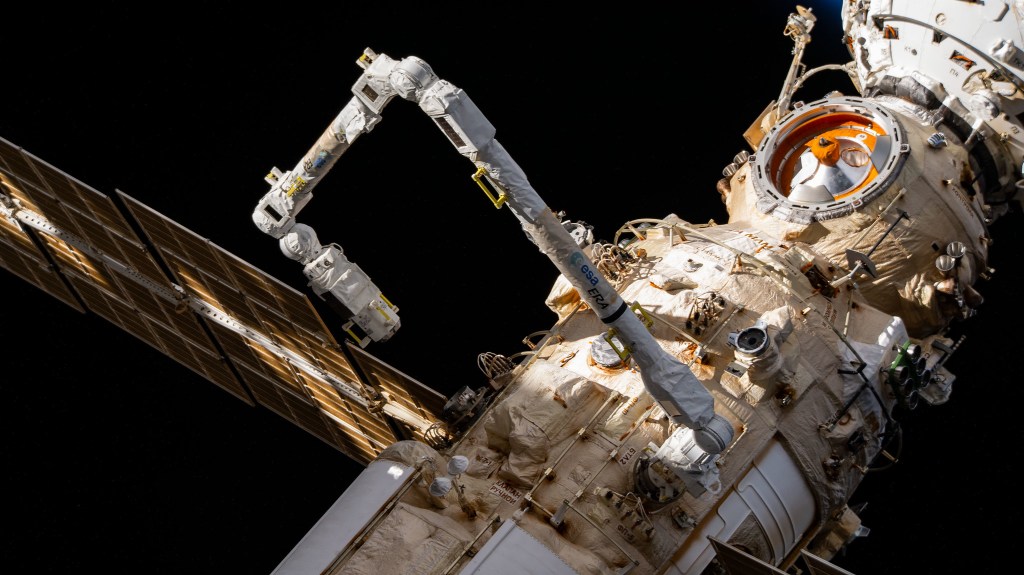 NASA Sets TV Coverage for Russian Spacewalk