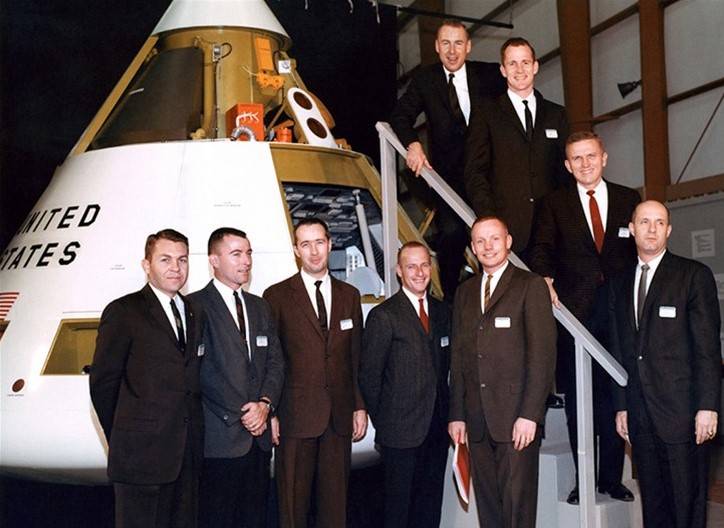 group_2_astronauts_at_naa_downey_dec_4_1962