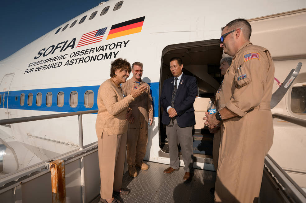 Congresswoman Eshoo Tours SOFIA Flying Observatory Upon its Retirement