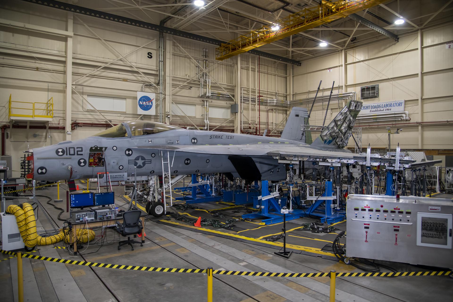 F/A-18E in Hanger