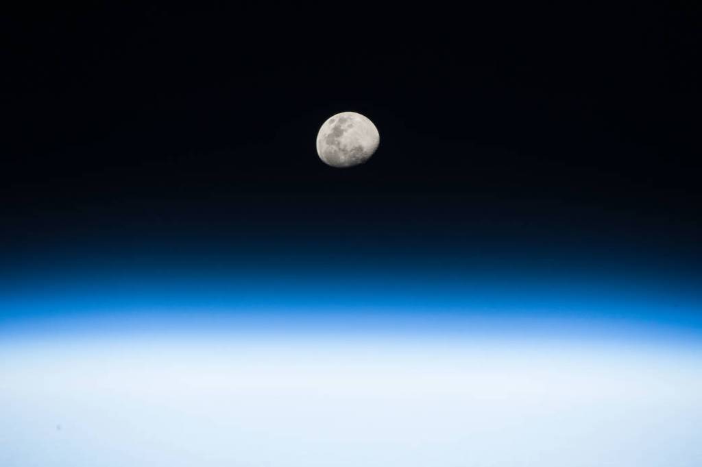 NASA Awards Contracts to Assess Near-Space Communications Capabilities