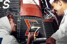 schirra_with_bibby_symbol_painting_on_spacecraft