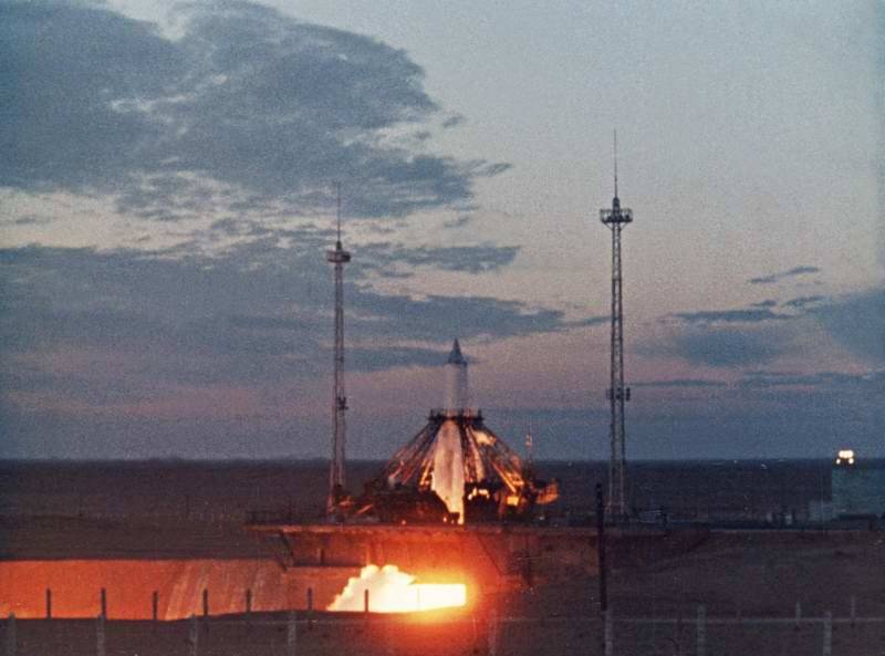 sputnik 2 launch