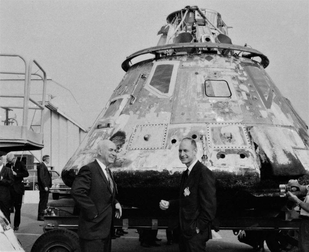 apollo_4_postflight_inspection_with_gilruth_and_low_downey_nov_1967