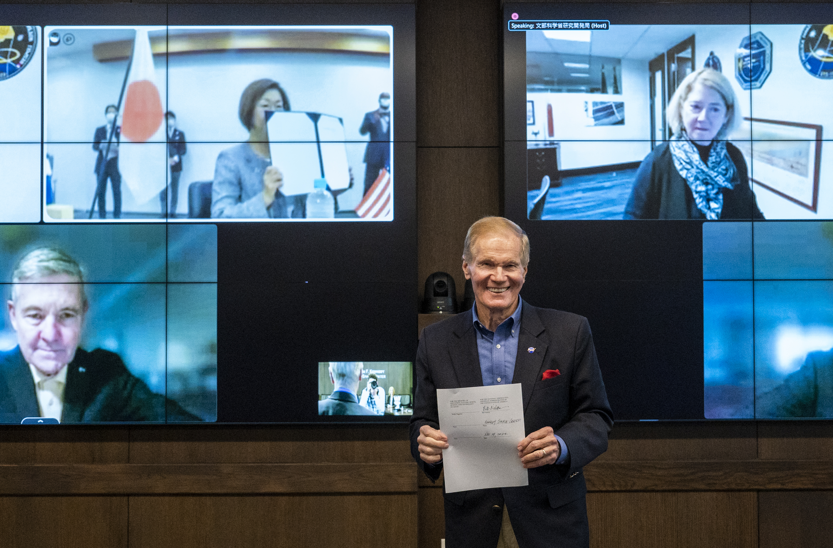 NASA Administrator Bill Nelson, joined by NASA Leadership, poses for photos following the signing of a Gateway implementing agreement during a virtual meeting at NASA’s Kennedy Space Center in Florida. 