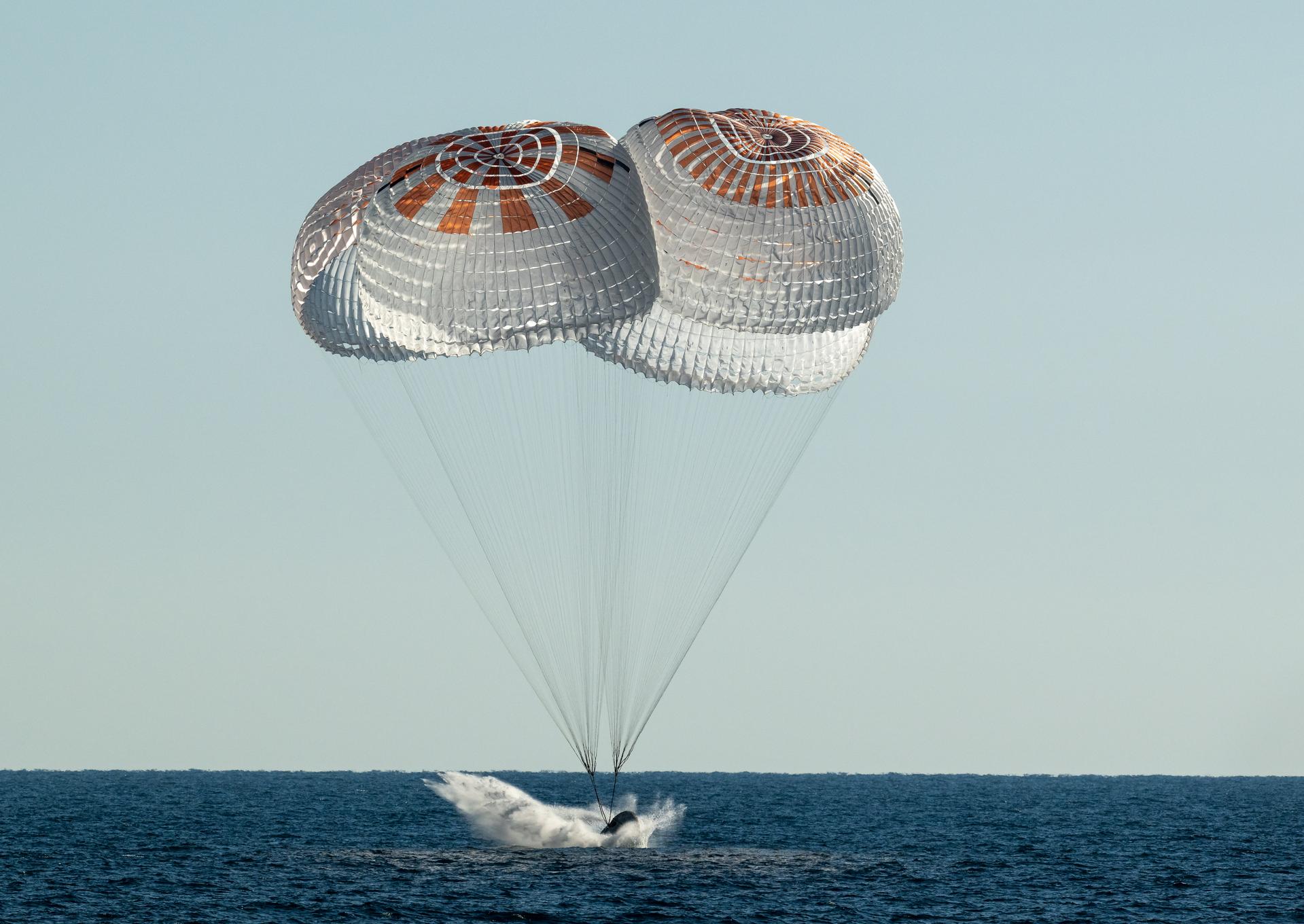 Crew-4 astronauts aboard the Dragon spacecraft splash down off the coast of Jacksonville