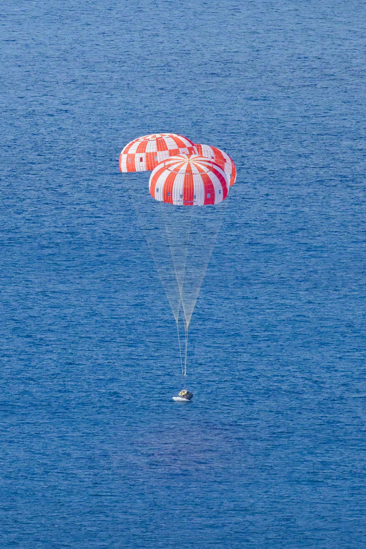 NASA's Orion spacecraft splashes down to conclude Artemis I mission