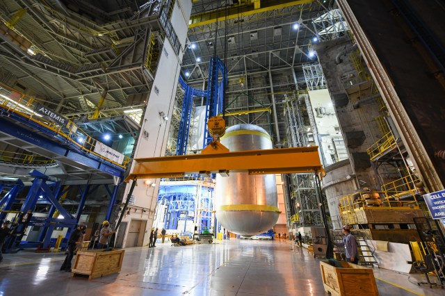 eams at NASA’s Michoud Assembly Facility in New Orleans recently completed internal cleaning of the liquid oxygen, or LOX, tank at the facility.