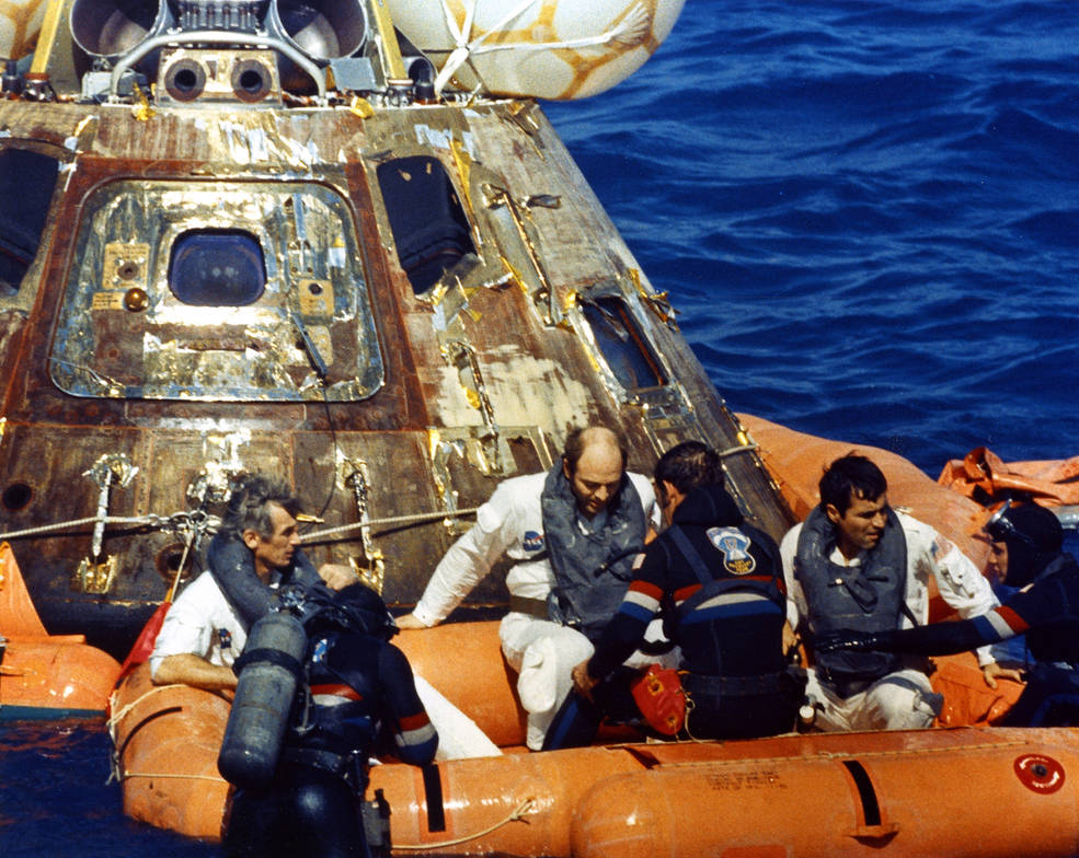 apollo_17_splashdown