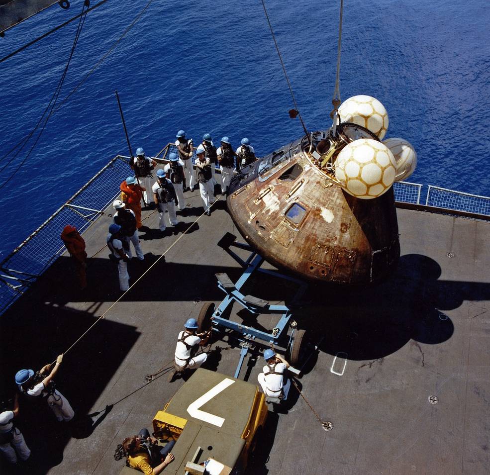 apollo_17_splashdown