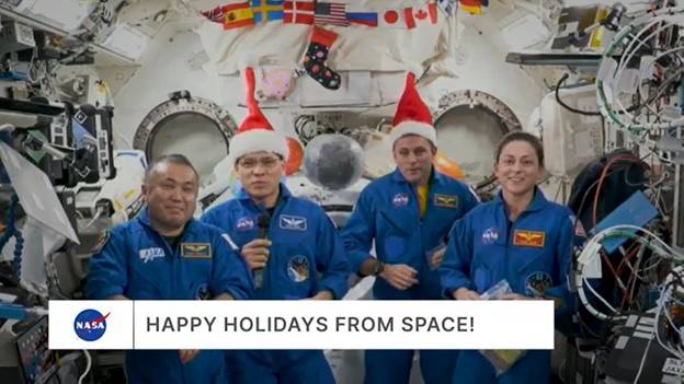 happy_holidays_from_space_2022