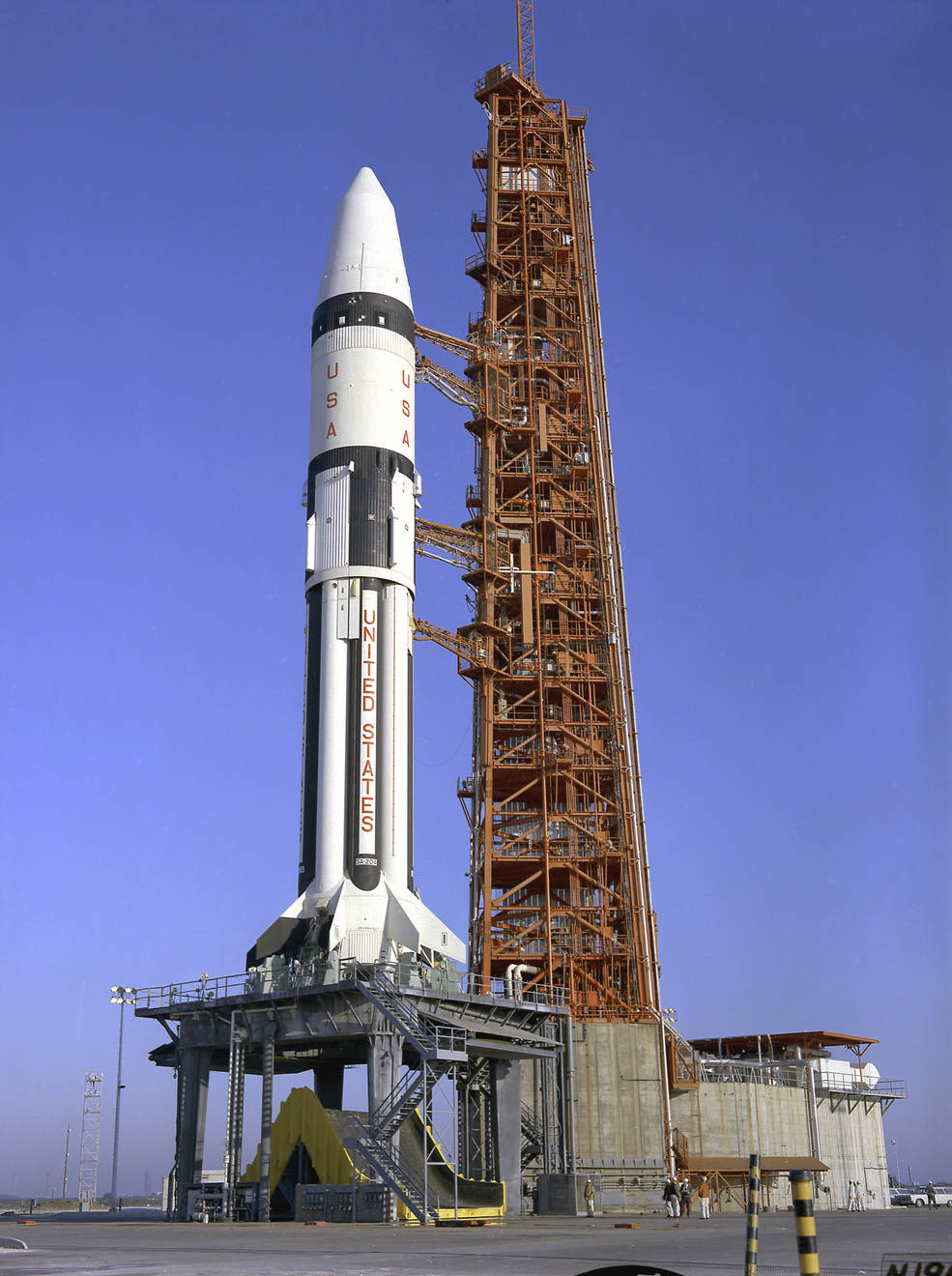 apollo_5_on_pad_37b