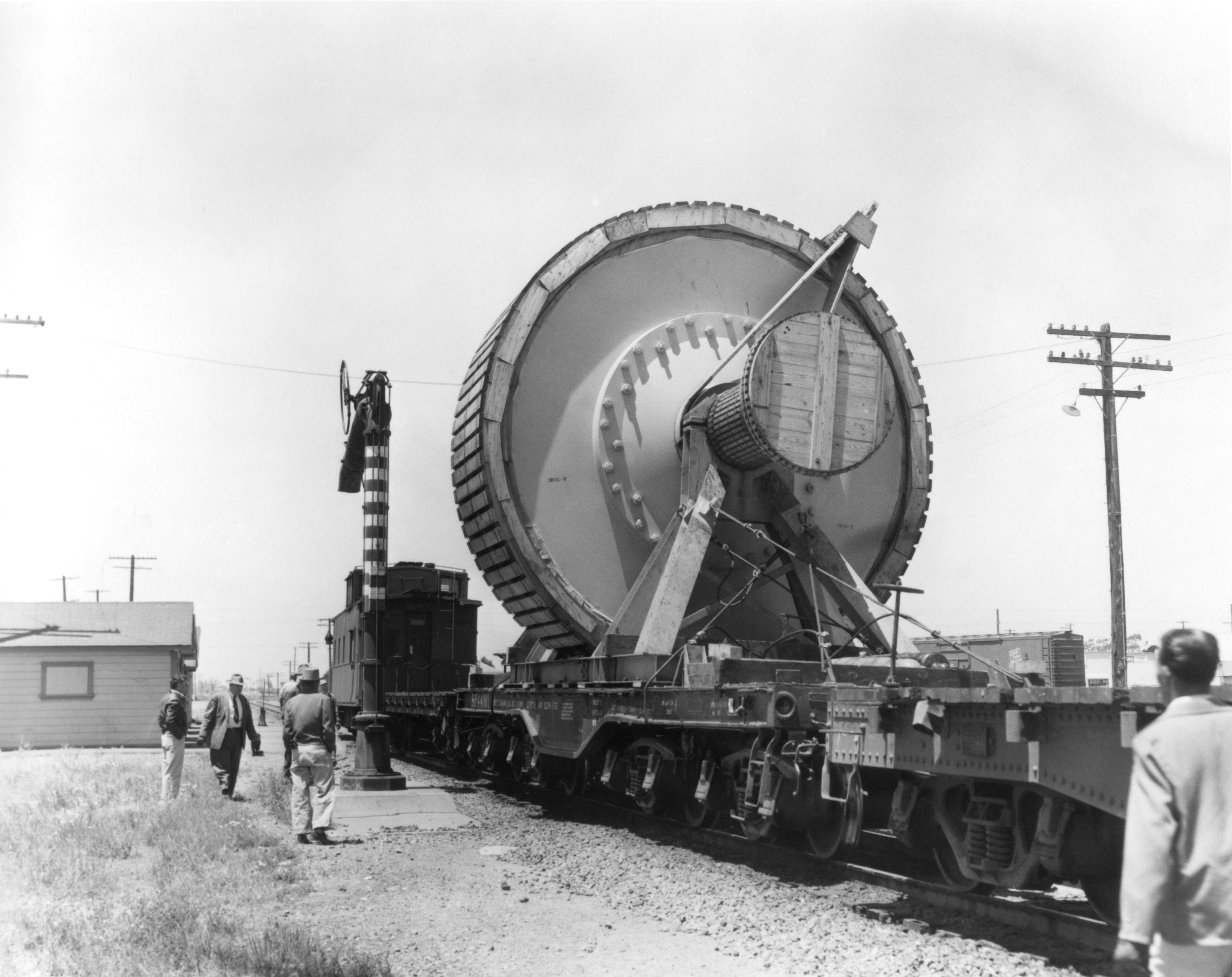 3-Stage compressor hub and shaft on rail car