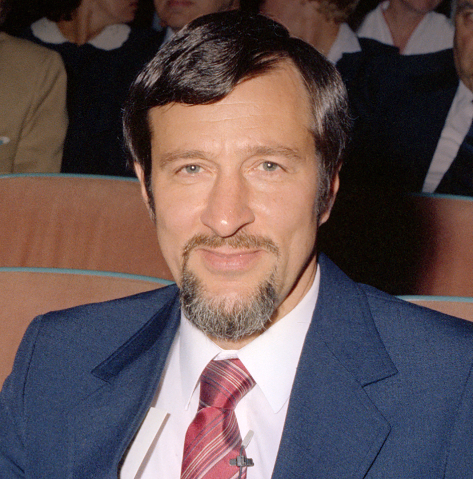 Andrew J. Stofan