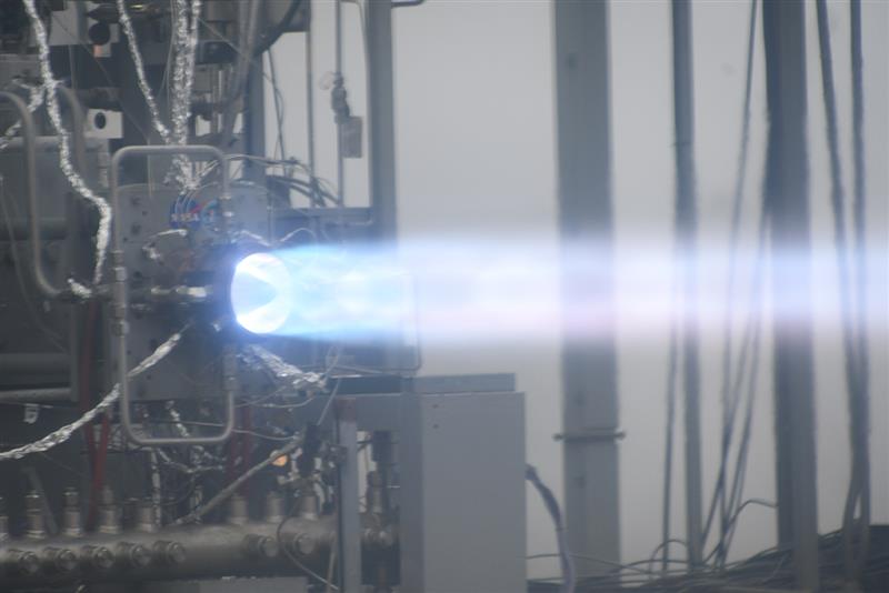 Engineers at NASA’s Marshall Space Flight Center in Huntsville, Alabama, successfully fired up a rotating detonation thrust chamber assembly in early December. The full-scale engine combustor fired for just over 340 seconds, allowing teams to successfully test the initial thrust chamber assembly configuration for the first time as part of the Integrated Rotating Detonation Engine System (InRoDES) project.