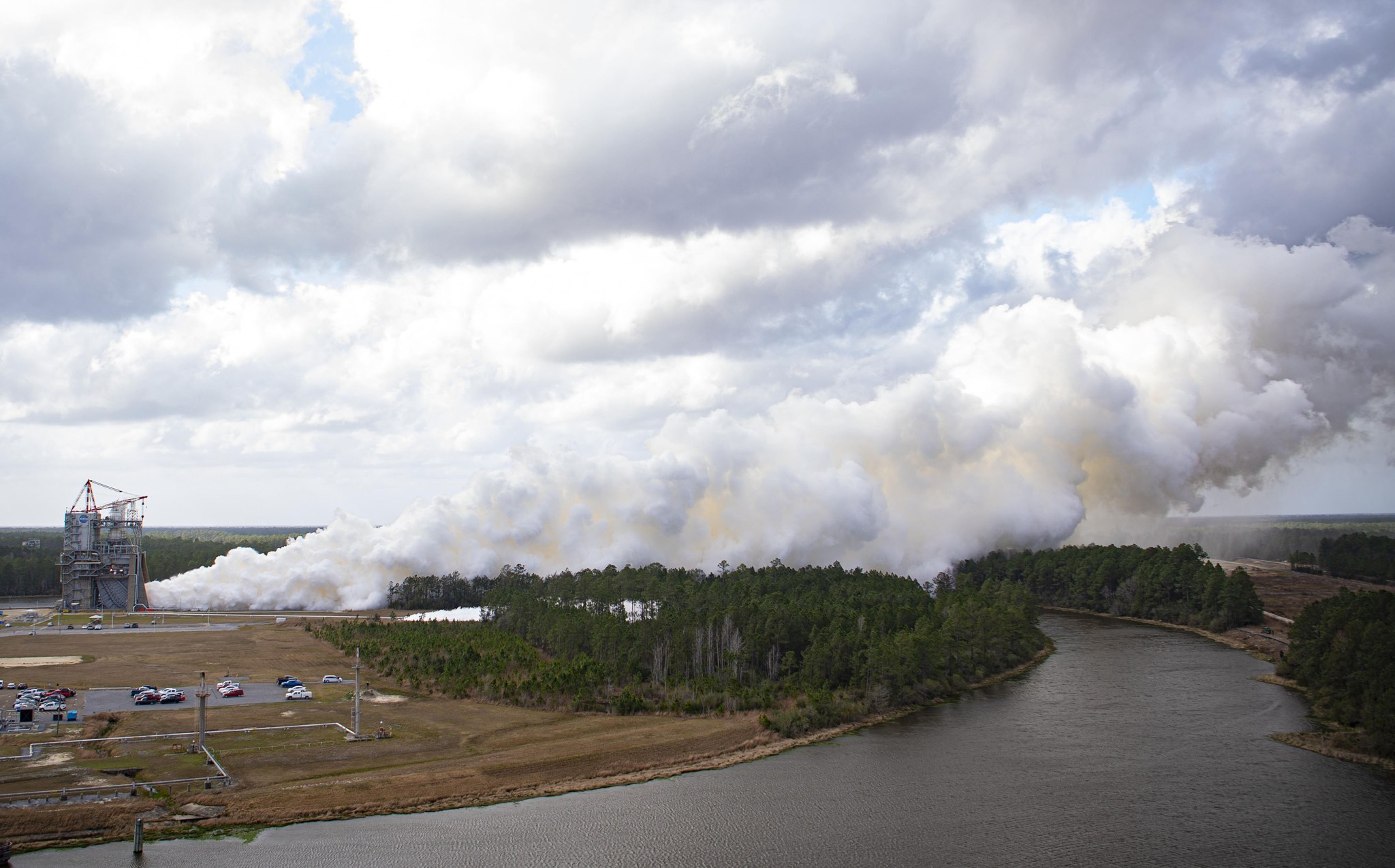 NASA conducts an RS-25 hot fire test on the Fred Haise Test Stand at NASA’s Stennis Space Center in south Mississippi on Feb. 22, 2023.