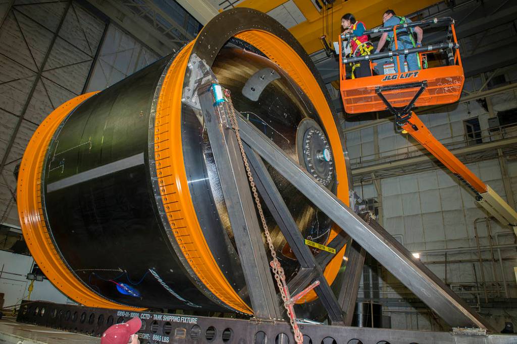 NASA Engineers Prepare Game Changing Cryotank for Testing