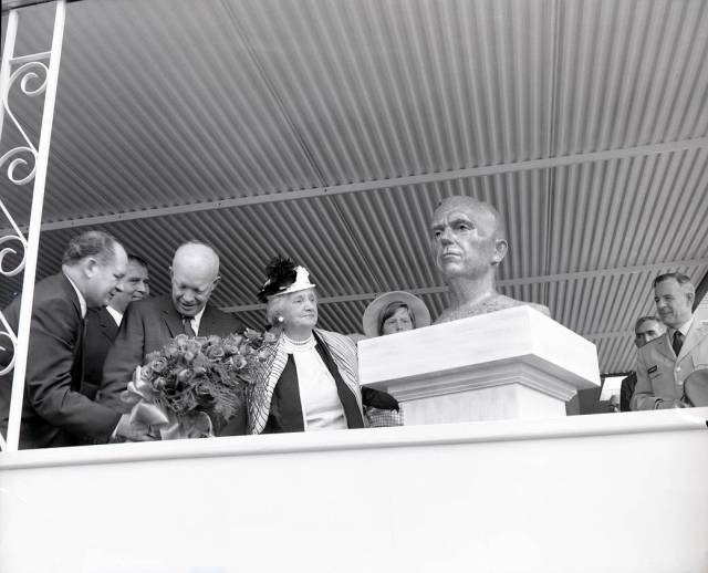 President Dwight D. Eisenhower visits Huntsville to formally dedicate NASA’s Marshall Space Flight Center.