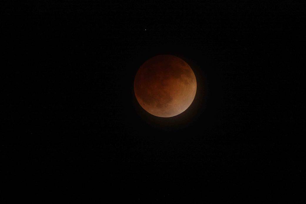 image of lunar eclipse