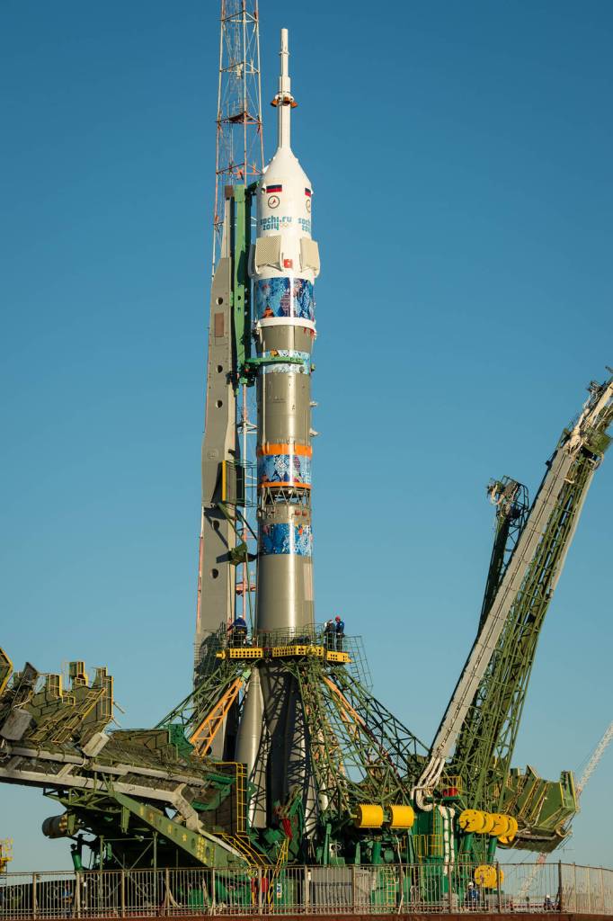 Expedition 38 Soyuz Rollout