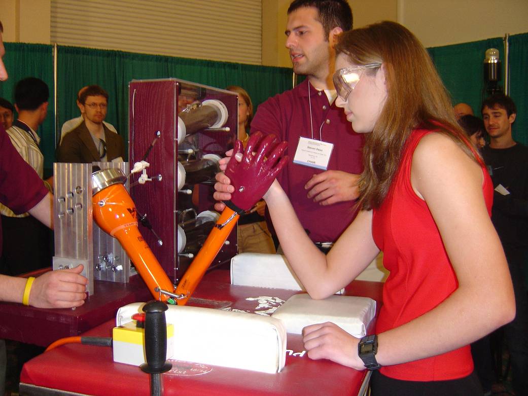 Robotic Arm Bested by High Schooler
