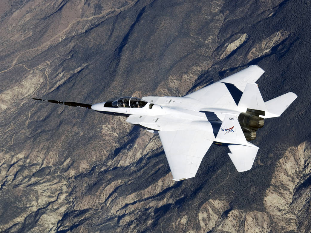 F-15B modified with an extendable boom on its nose.