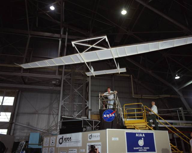 
			Record Breaking Paper Airplane - NASA			