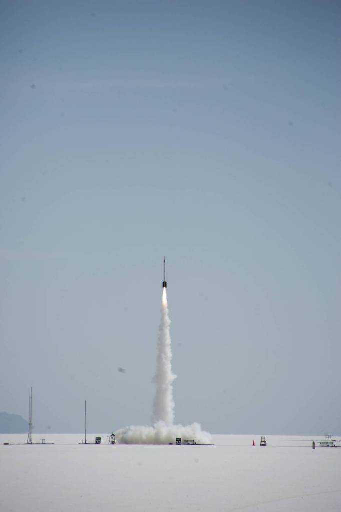 Student-Built Rocket Lifts Off From the Bonneville Salt Flats