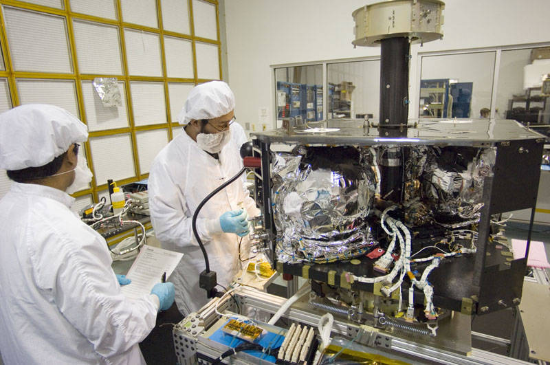 THEMIS in Cleanroom-11