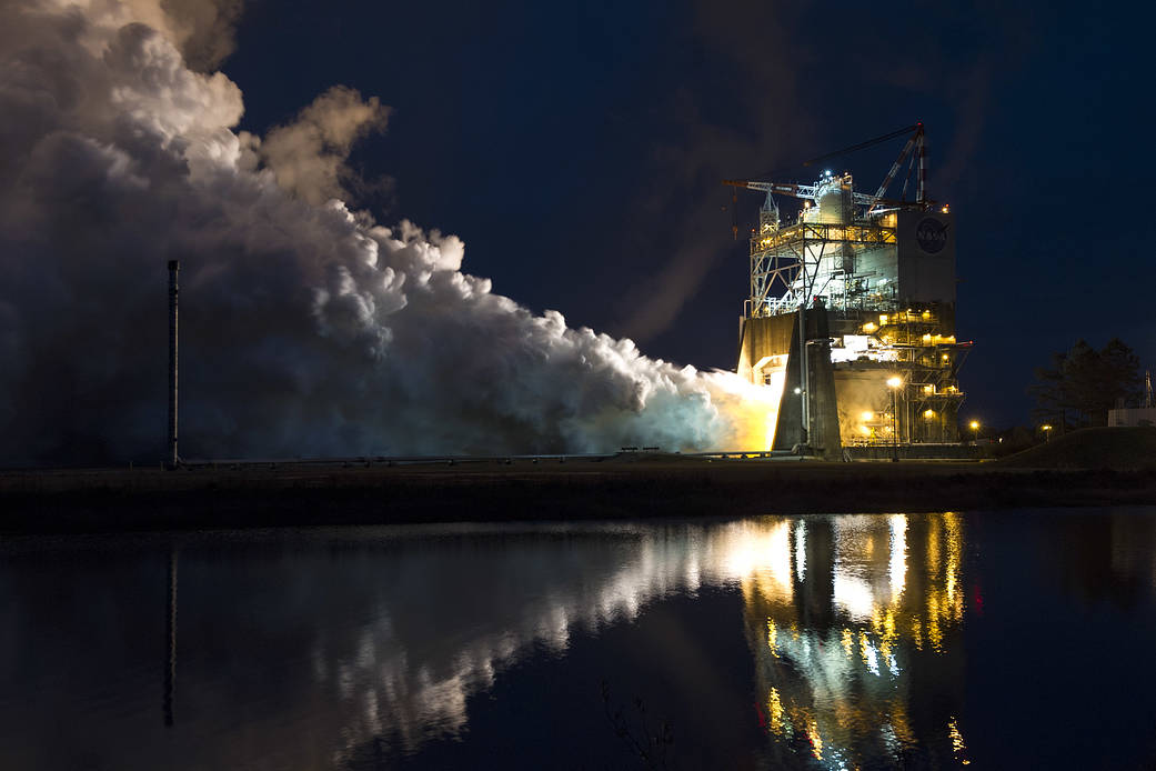 This week in 2015, NASA engineers successfully conducted the first hot fire test of the RS-25 engine and engine controller unit 