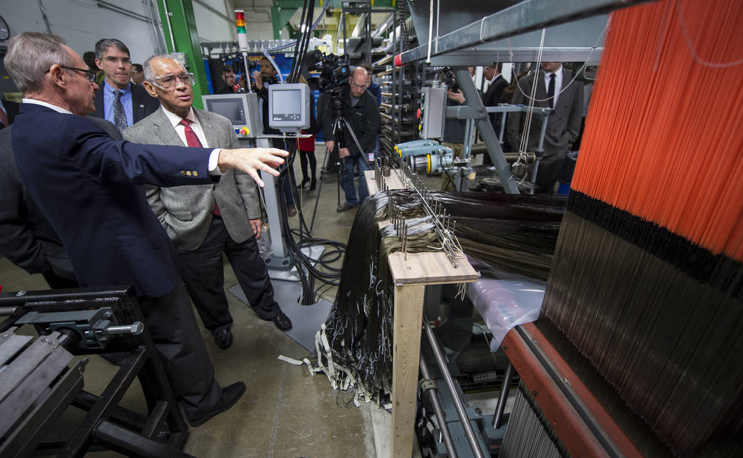 carbon fiber weaving loom